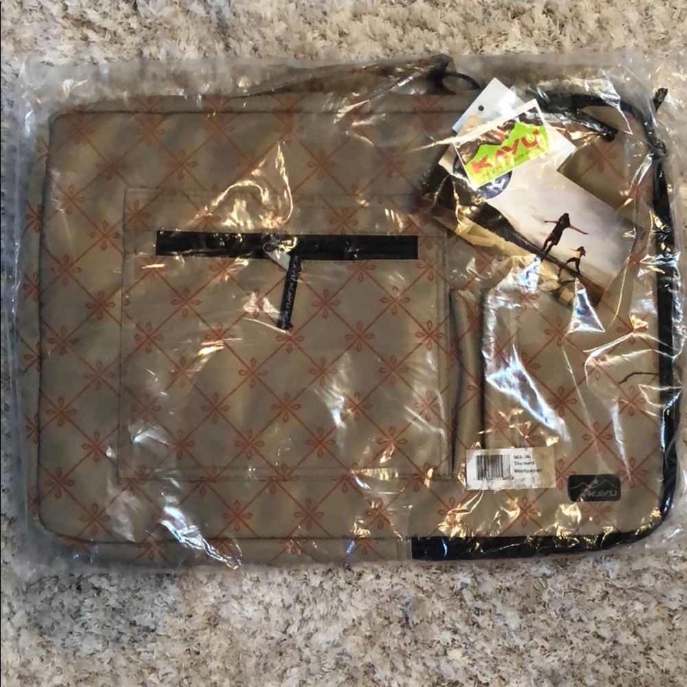 NWT KAVU The Nerd Wallpaper